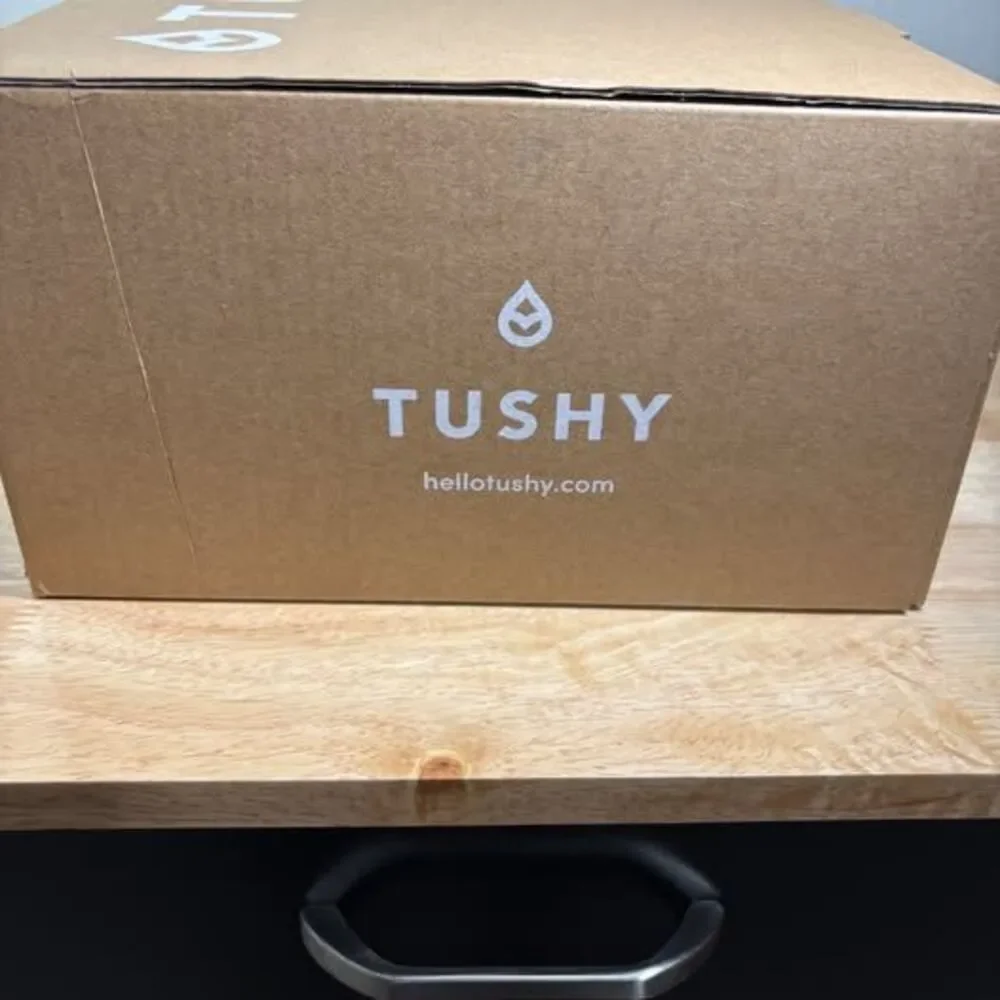 TUSHY Ottoman Stool 7